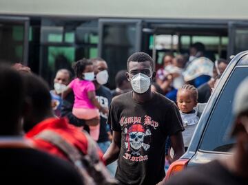 Estados Unidos envía de vuelta a su país a miles de haitianos