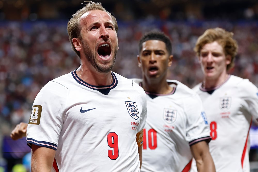 Inglaterra admite desventaja ante México y revela su plan para sobrevivir a la altura del Azteca. (AP Foto/Butch Dill)