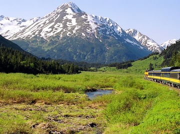 ¿El viaje en tren más maravilloso del mundo? Así es el viaje panorámico para ver la imponencia de las Montañas Rocosas