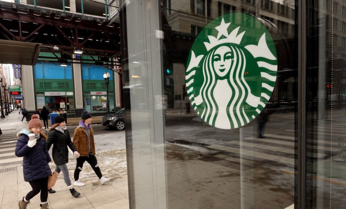 Demandan a Starbucks por utilizar café de plantaciones donde se atenta contra los derechos humanos. Foto  AFP