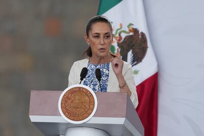 “Quienes piensan que la Presidenta se arrodilla, están destinados a la derrota”: Sheinbaum 