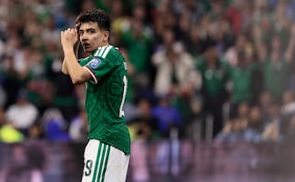 ¿Por qué la FIFA frenaría el fichaje de Gilberto Mora con un club de Europa? La regla que lo impediría