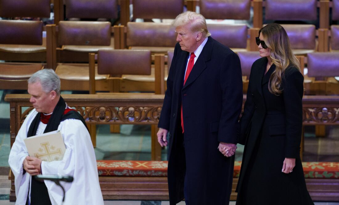 Trump arranca su segundo mandato con despidos masivos y oración en la Catedral Nacional de Washington. EFE/EPA/WILL OLIVER