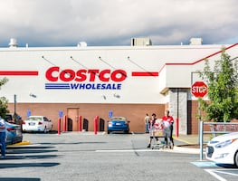 ¿Hasta lingotes de oro? Las cosas más extrañas que vende y ha vendido Costco