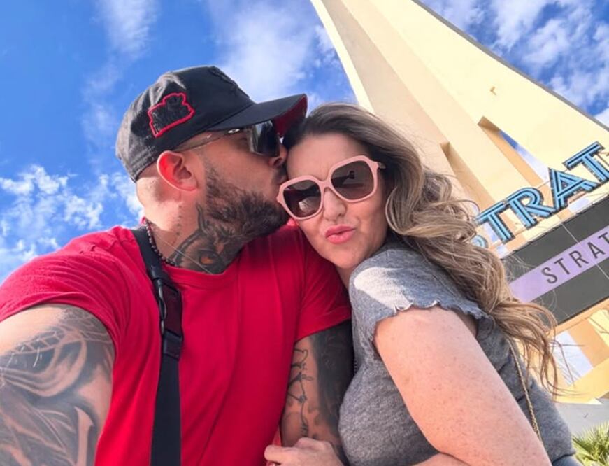 Alicia Villarreal olvida a Cruz Martínez y se tatúa con su "príncipe" Cibad Hernández. Foto: Cibadoficial11 / IG