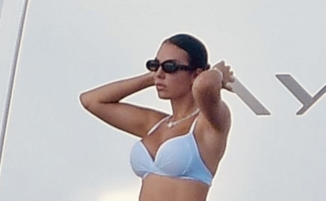 Georgina Rodríguez se luce impactante con microbikini en vacaciones con Cristiano Ronaldo. Foto: The Grosby Group