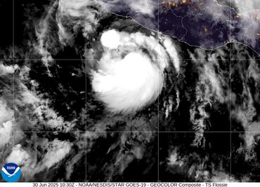 Flossie amenaza con convertirse en huracán hoy: lluvias torrenciales y alto oleaje en el Pacífico mexicano. MAPA