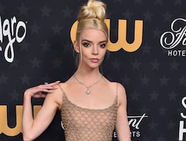 Anya Taylor-Joy visita México para promover ‘Furiosa’ y posa frente a Bellas Artes