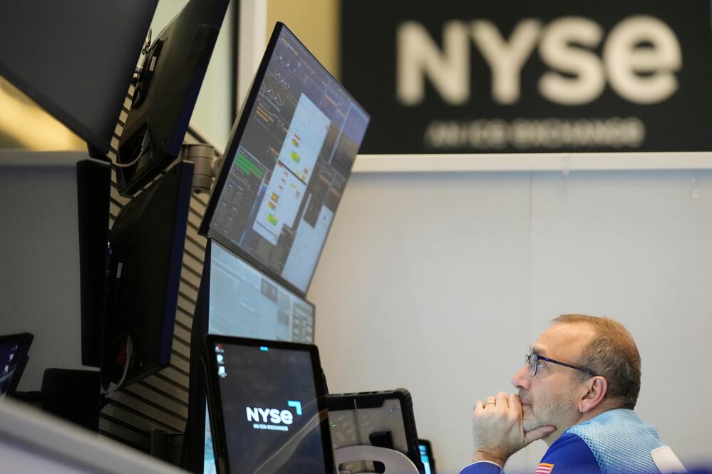 El Nasdaq pierde un 4 % tras una sesión marcada por el miedo a la recesión en EE.UU. (AP Photo/Seth Wenig)