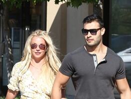 Britney Spears presume su esbelta silueta con bodysuit de encaje