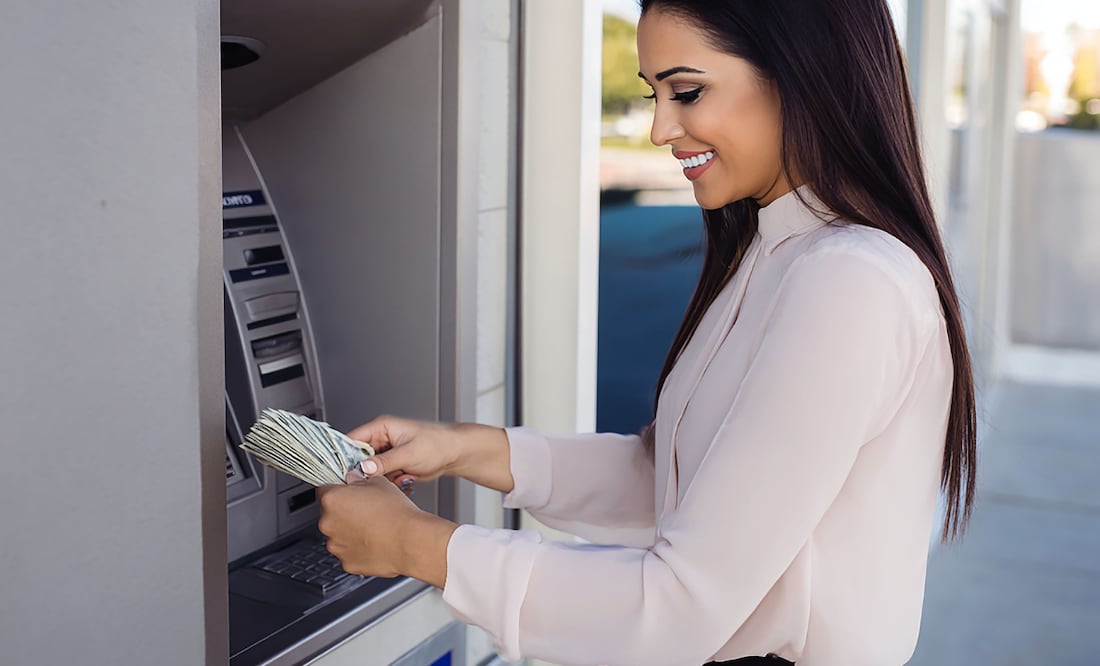 Nuevo requisito para retirar dinero del banco en 2026 esto tendrás que presentar sí o sí. Foto: Canva