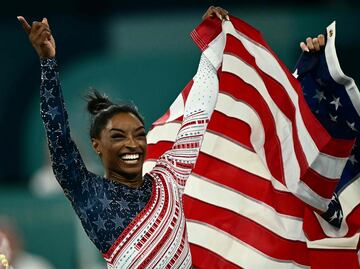 Simone Biles conduce a Estados Unidos al oro por equipos en gimnasia de París-2024. IMÁGENES