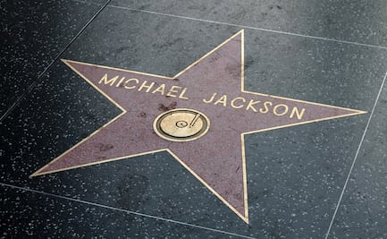 ¿Dónde se ubica y quiénes están en el Paseo de la Fama de Hollywood?