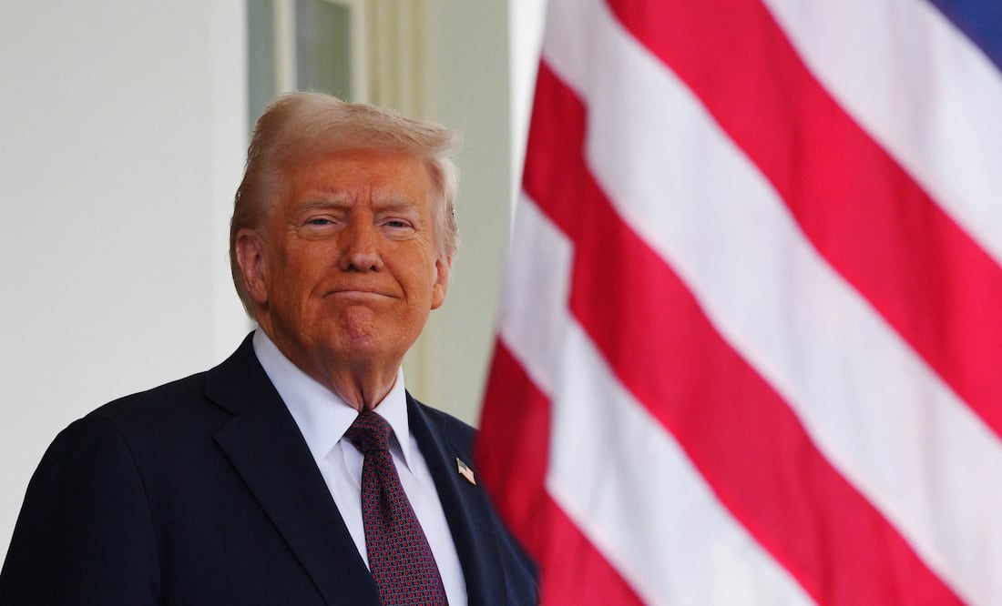 Trump amenaza con aranceles del 200% al vino y champán de la UE. Foto: AFP