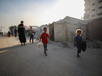 Israel declara a Gaza “zona de combate peligrosa”; “La muerte nos persigue”, narran palestinos durante su huida