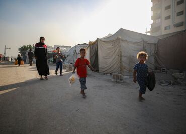 Israel declara a Gaza “zona de combate peligrosa”; “La muerte nos persigue”, narran palestinos durante su huida