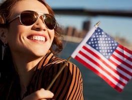 Estados Unidos lanza aplicación en 24 idiomas para viajeros que pueden entrar SIN VISA