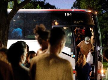 Pentágono rechaza ayudar a migrantes que llegan a Washington