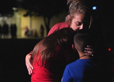 Tras tiroteo en Texas, escuelas en EU refuerzan seguridad