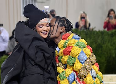 Rihanna y A$AP Rocky le dan la bienvenida a su primer bebé; es un niño