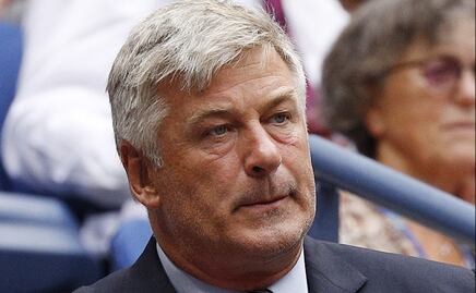 Alec Baldwin pide que policías revisen las armas en sets de filmación