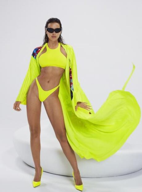 Irina Shayk presume ‘bikini body’ con lencería de la colección de Beyoncé 