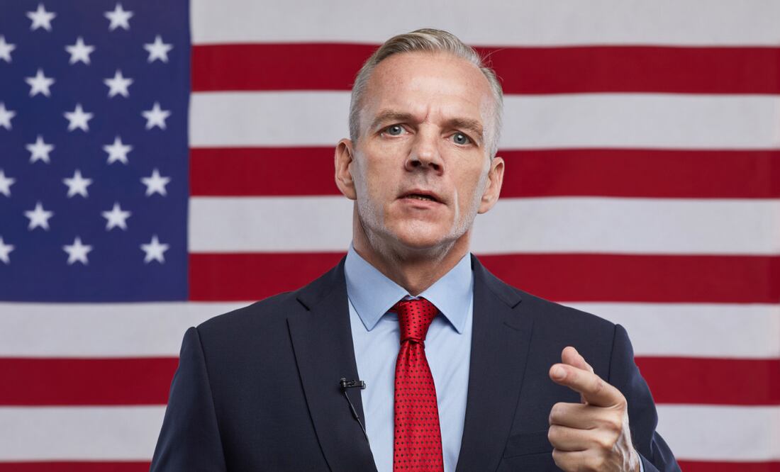 Solicitan mexicanos para trabajo en la Embajada de Estados Unidos en México; ofrece $418,836 y prestaciones. iStock/SeventyFour