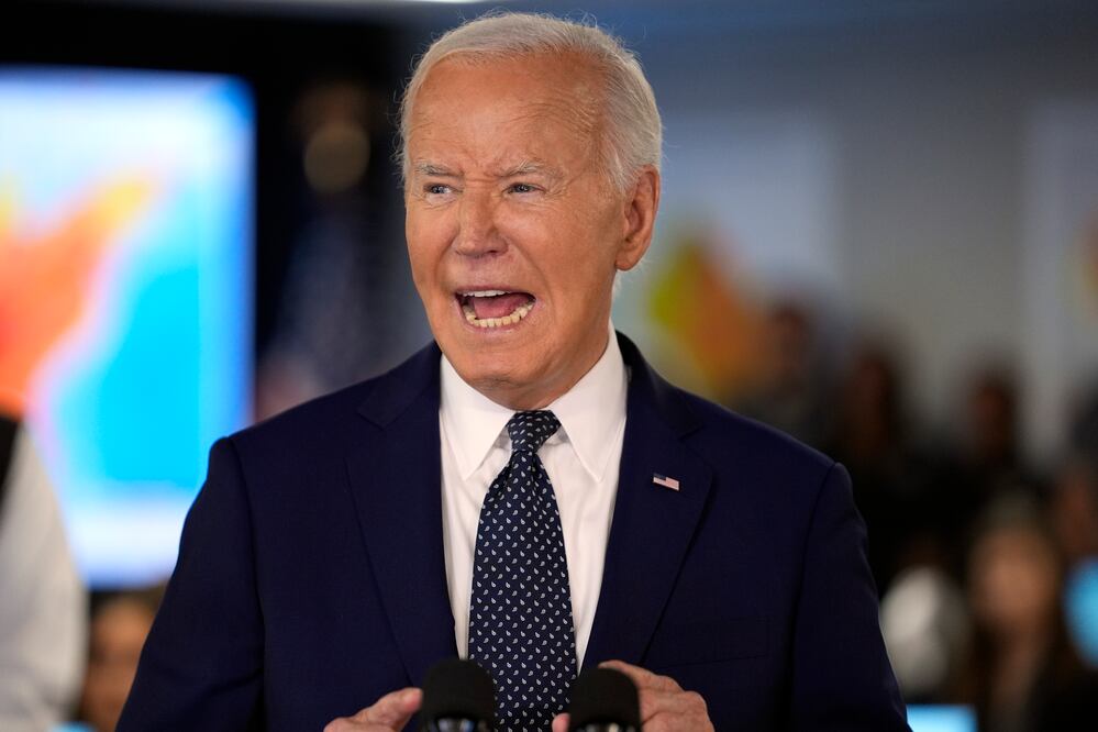 Joe Biden cumple 82 años a dos meses de ser relevado por Donald Trump en la presidencia. (AP Foto/Evan Vucci)