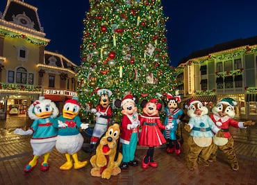 Inician las fiestas Navideñas en Disneyland Resort: guía de atracciones, shows y comida de temporada