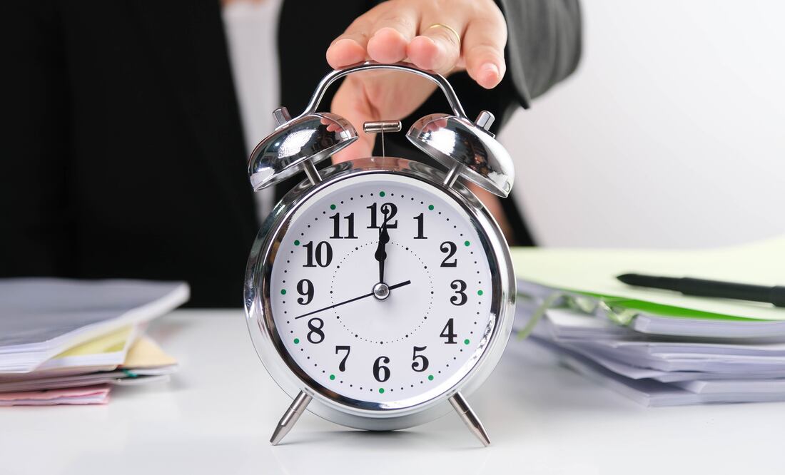 Horario de verano en Estados Unidos 2024: ¿Cuándo se cambia la hora?¿Se adelanta o se atrasa el reloj? iStock/pornpimon Ainkaew