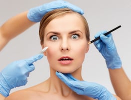 ¿Cuánto cuesta la cirugía de párpados en Estados Unidos?