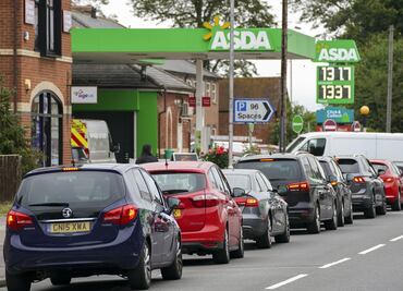 ¿Por qué hay desabasto de gasolina en Reino Unido?