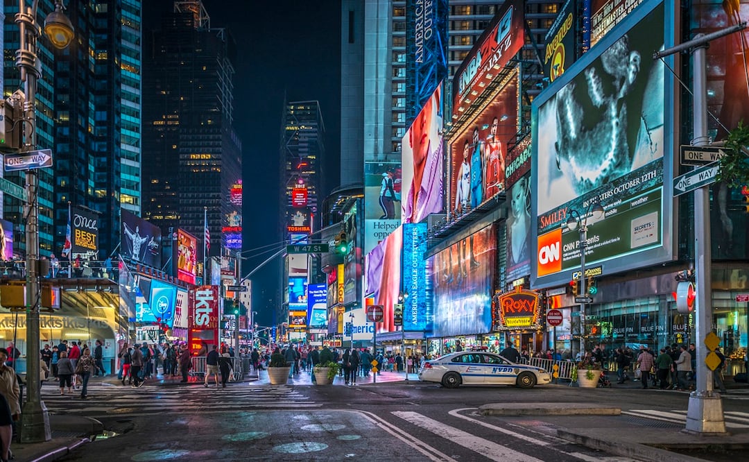 Luces de Nueva York contaminan. Foto: iStock-Klod