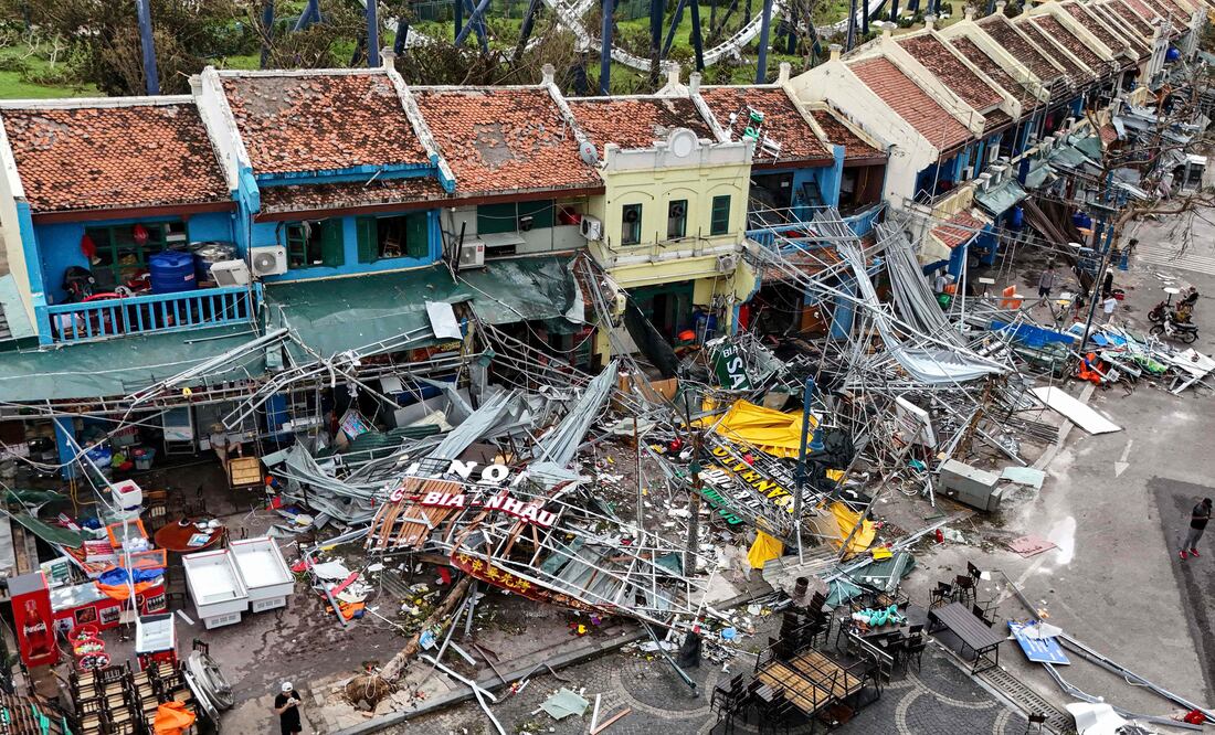Desastre en Vietnam: Tifón Yagi Cobra 65 vidas y colapsa infraestructuras. (Photo by NHAC NGUYEN / AFP)
