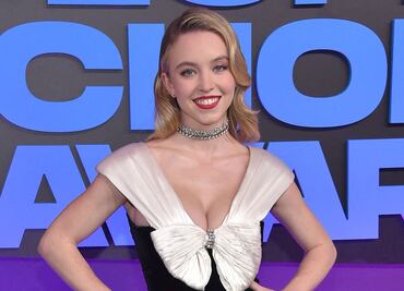 Sydney Sweeney deslumbra con minivestido de lujo en los PCA