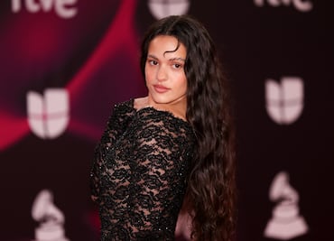 Rosalía revela su lado más espiritual: “Si no fuera cantante, estudiaría teología”