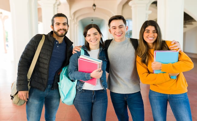 Universidad del Bienestar abre convocatoria para licenciaturas GRATIS y sin examen. Requisitos