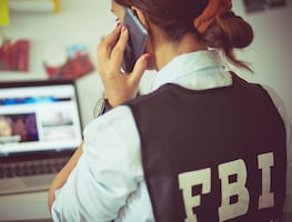 Mujer regresa a Estados Unidos después de estar secuestrada 8 meses en México