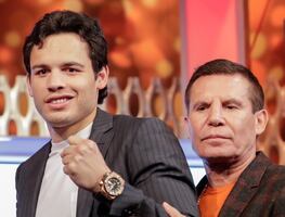 Escándalos de Julio César Chávez Jr: acusaciones contra su padre de querer matarlo y posesión de armas ilegales