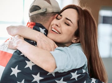 ¿Puedo visitar familiares en Estados Unidos con mi visa de turista? ¿Cómo se tramita?