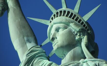 Cierran acceso a la Estatua de la Libertad por coronavirus en Nueva York