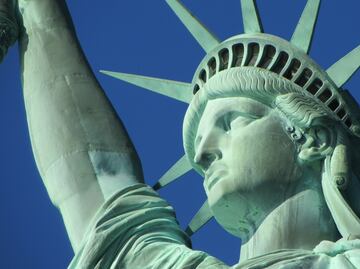Cierran acceso a la Estatua de la Libertad por coronavirus en Nueva York