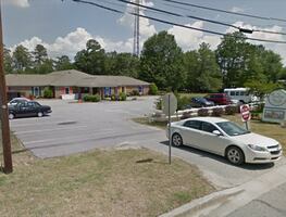 Gemelos mueren tras pasar 9 horas encerrados en un auto en Carolina del Sur