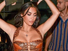 Kim Kardashian presume sus curvas con top ‘underboob’ en sesión