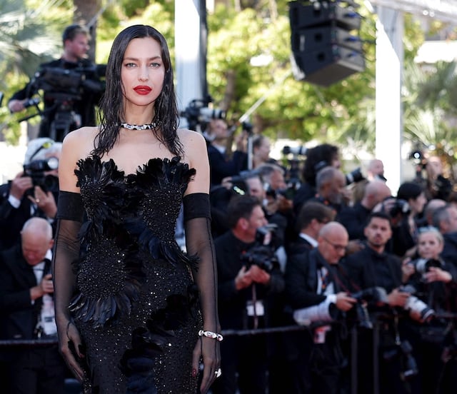 Irina Shayk, novia de Tom Brady, modela los mejores bikinis para el verano 2025