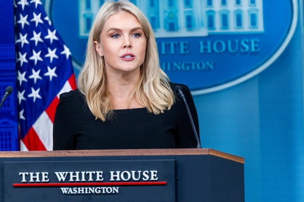 Casa Blanca pide “empatía” a Sheinbaum por agentes de Estados Unidos muertos en México