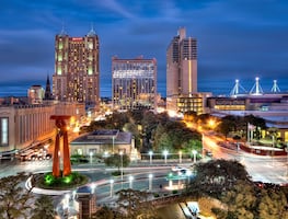 Romance, Mardi Gras y fiesta... San Antonio te espera en 2022