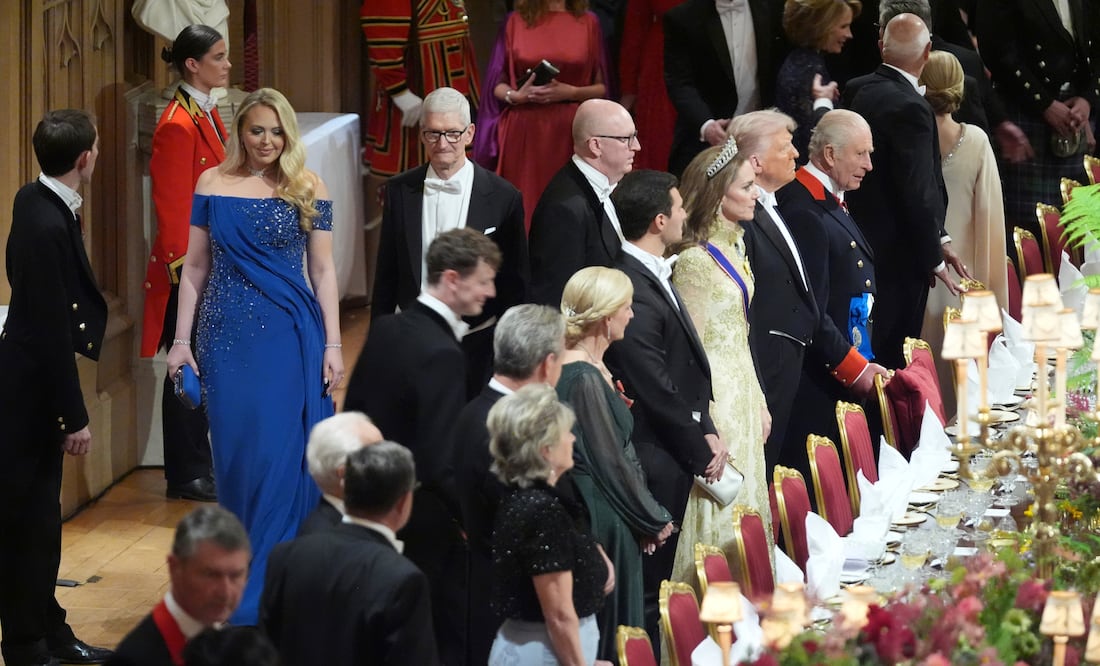 Tiffany Trump, desairada en banquete real: la hacen caminar detrás de su esposo. (AP Photo/Evan Vucci, Pool)
