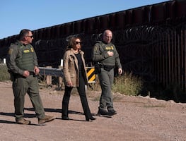 Harris visita frontera con México para hablar sobre migración