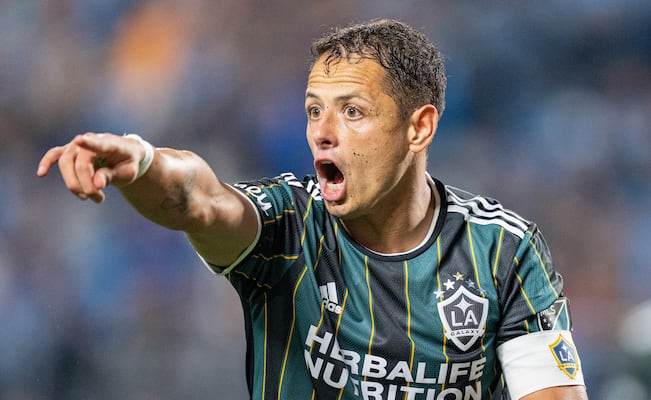 Jugadoras de Chivas e influencer reaccionan ante comentarios de 'Chicharito': "El problema es la masculinidad frágil"
